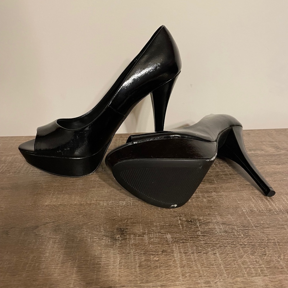 Black Stiletto pumps